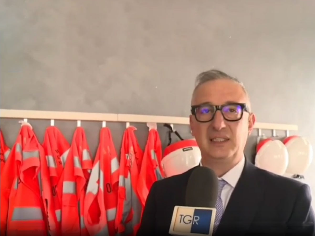 Carissime bollette: cittadini e aziende piegati dal costo dell'energia, luce +50%